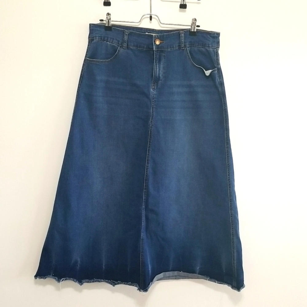 Size 12 CATO denim skirt​​​​​​
